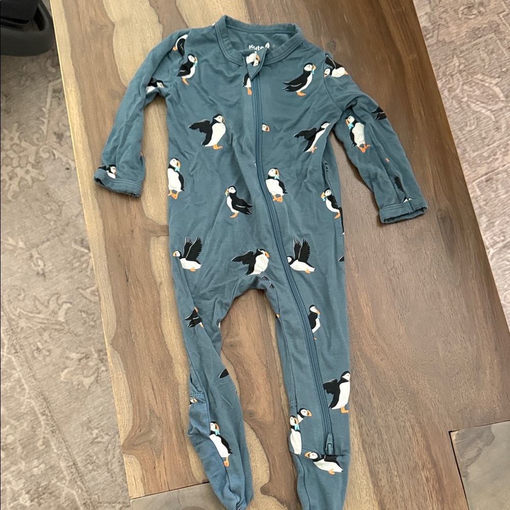 Kyte Puffin onesie size 3-6
